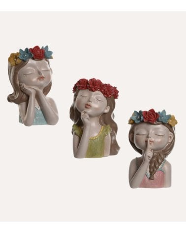 Macetero de Chica con Flores de Resina